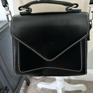 Urban Outfitters kimchi style Crossbody Black